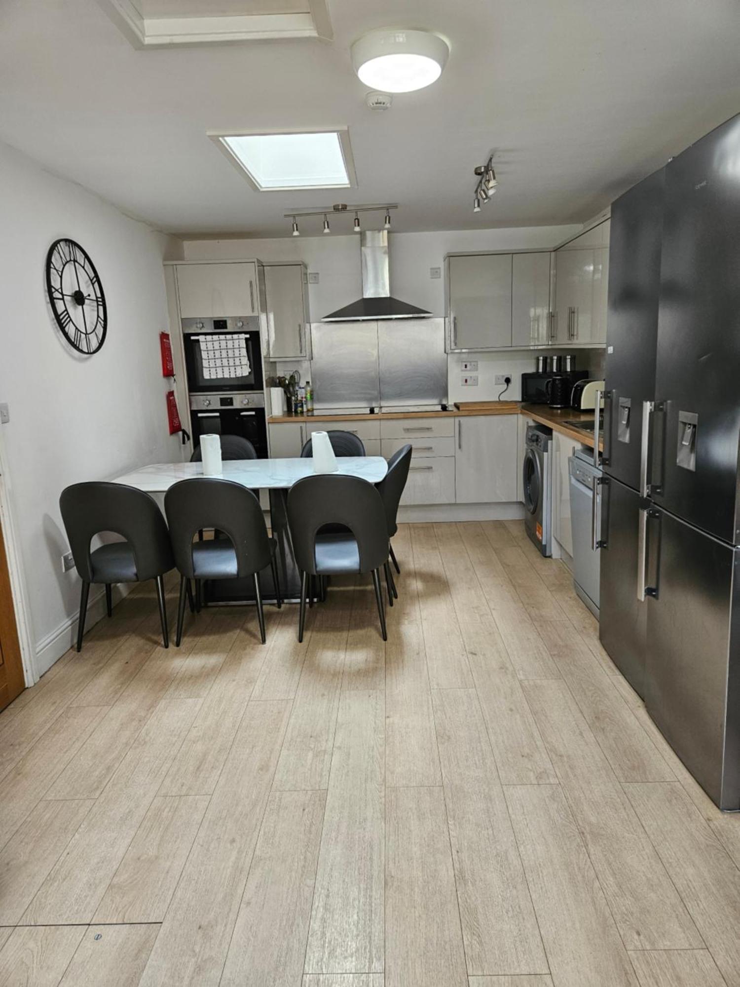 North Cambridge Guesthouse By Payman Club Екстериор снимка